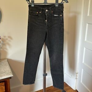 Levi’s rib cage straight grey black dark denim size 27